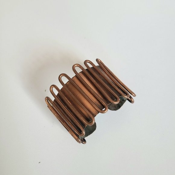 Copper swirl design cuff bracelet. - Picture 10 of 11